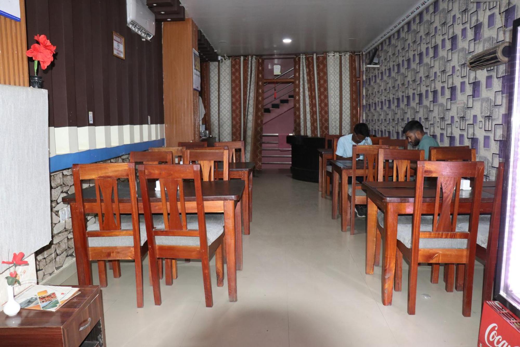 Hotel Megha Heritage Surkhet ภายนอก รูปภาพ