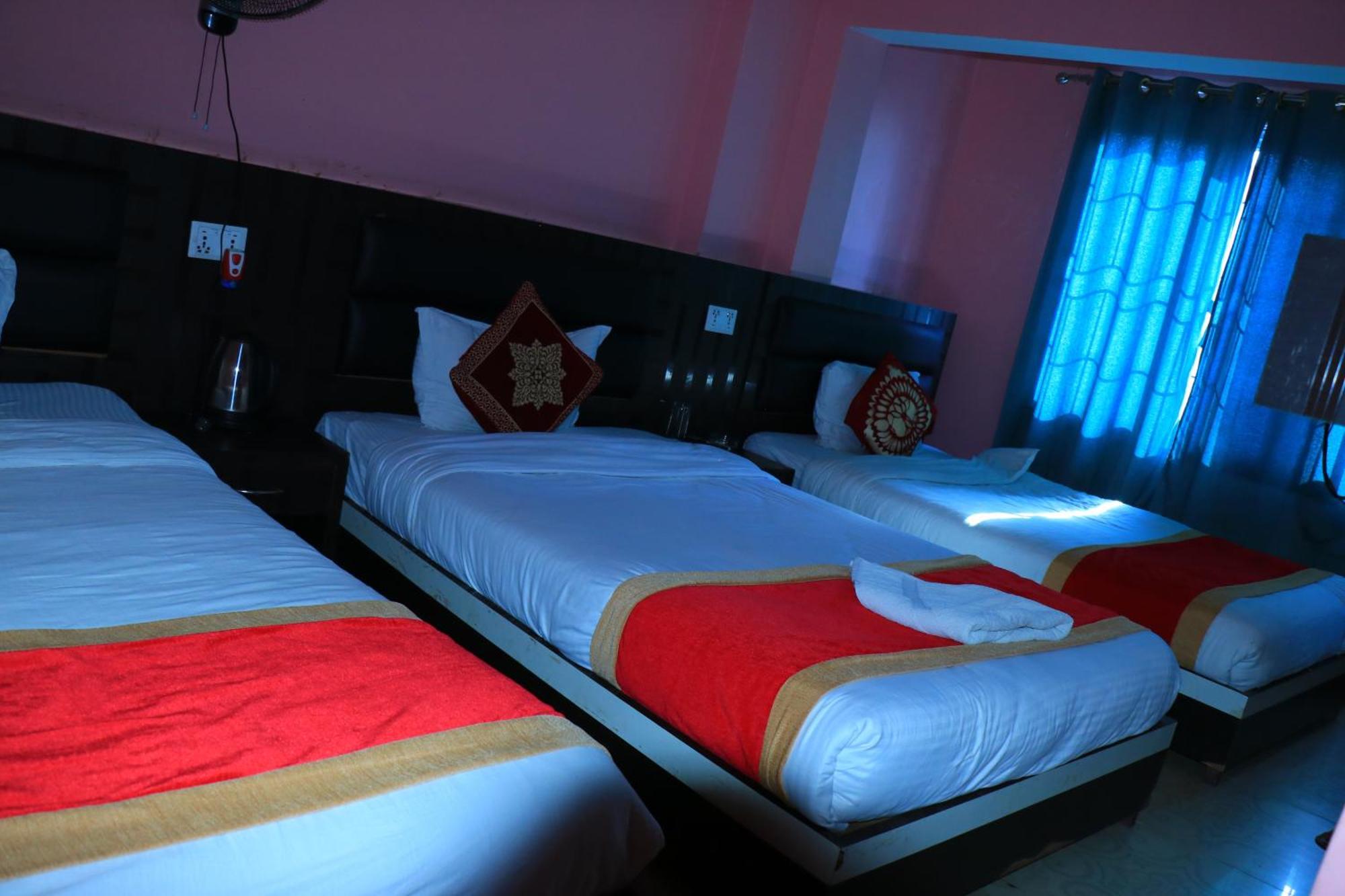 Hotel Megha Heritage Surkhet ภายนอก รูปภาพ